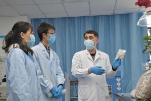 天津中医药大学在新冠防治中的独特贡献与科研成果