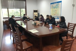 上海疫情下的城市百态，挑战、坚韧与希望