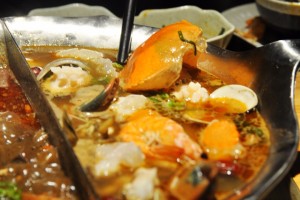 津渝风味天津重庆火锅店，麻辣鲜香与北方豪情的完美碰撞