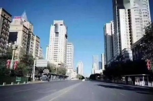 乌鲁木齐3月3日解封，城市复苏与市民生活的重启