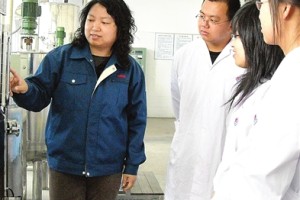 天津中医药大学郑纺，融合传统与现代的中医药教育先锋