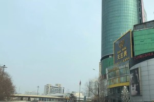 郑州疫情下的城市坚守，挑战与希望并存