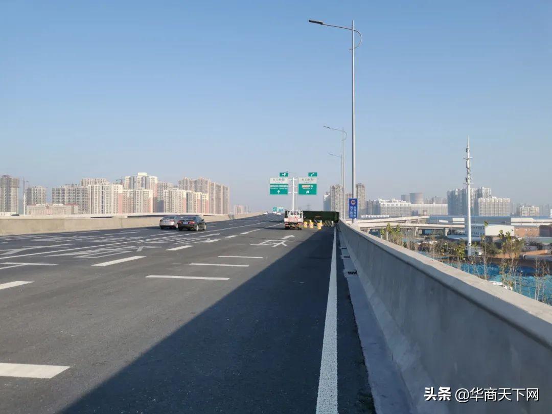 郑州宣布封城，应急措施背后的挑战与应对