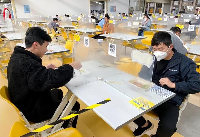 郑州富士康员工自述，疫情下的坚守与忧虑