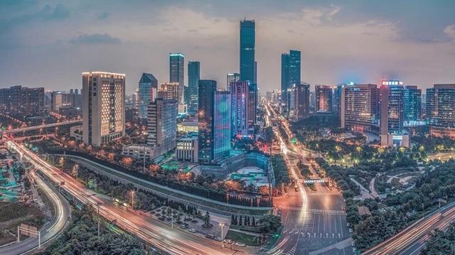 郑州与西安，两座古城的疫情应对与城市韧性