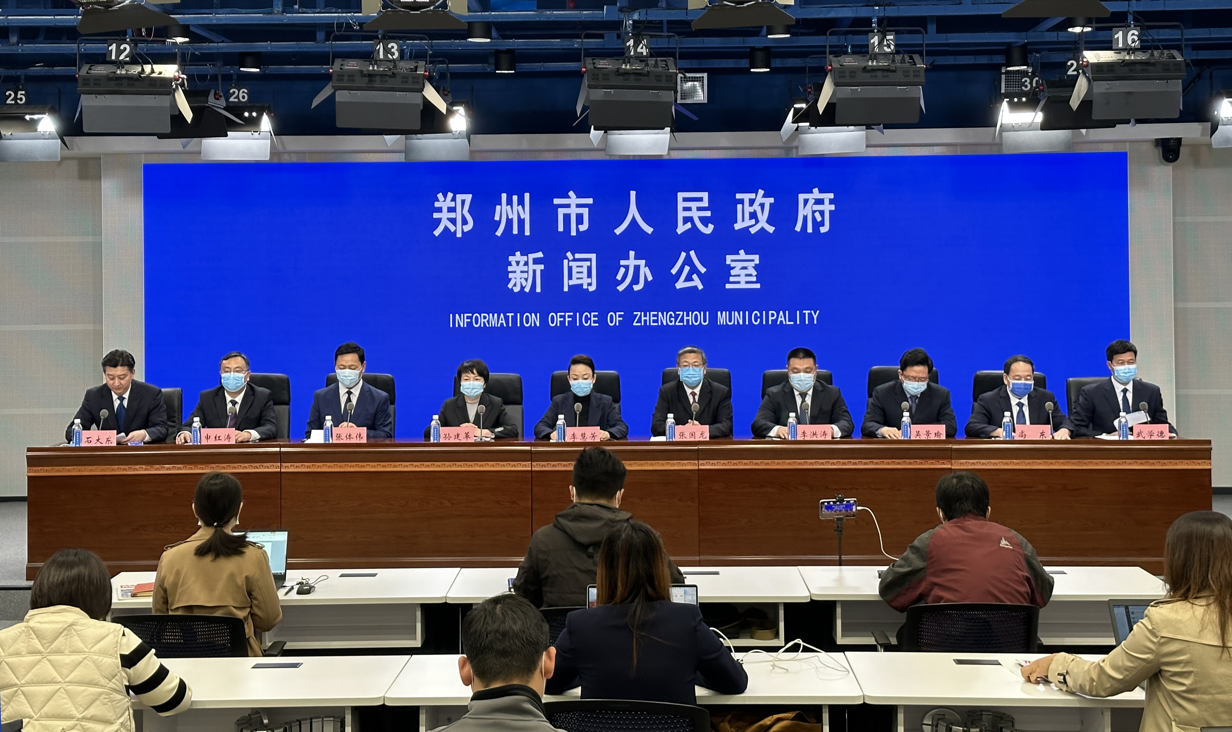 浙江省疫情防控措施成效显著，郑州最新防疫政策调整引关注