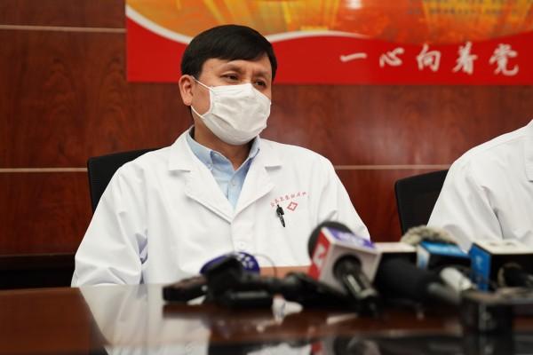 张文宏升任上海卫健委副主任，抗疫英雄的新使命与挑战