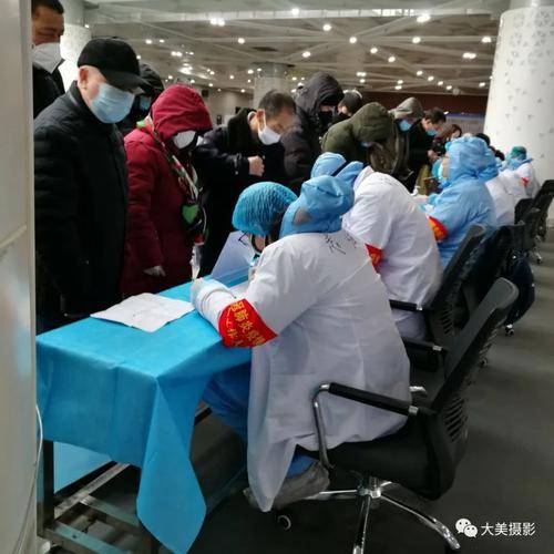 独家疫情下的郑州年会，珍贵图片记录特殊时刻的温暖与坚守