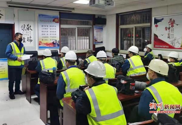 石家庄疫情反弹与贵阳最新防控措施，双城抗疫纪实