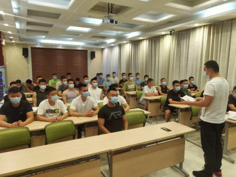 我在乌鲁木齐的疫情日记，封控、坚守与希望