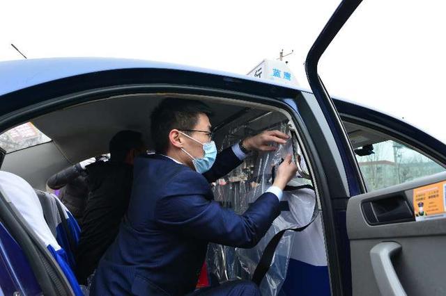 石家庄防疫一刀切政策引发争议，效率与民生的两难抉择