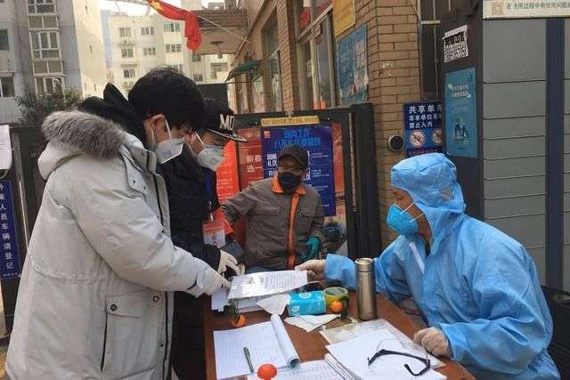 上海疫情下的外地人，为何一场防疫战寒了千万异乡人的心？