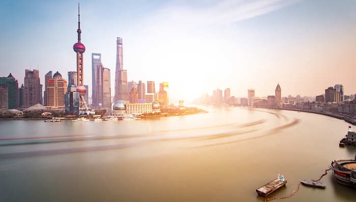 上海疫情与石家庄，两座城市的抗疫经验与启示