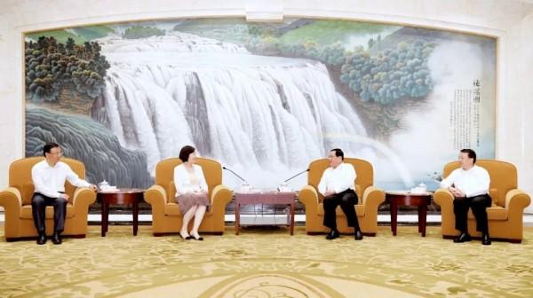 上海疫情防控领导小组发布最新公告，全面加强社区防控与常态化管理