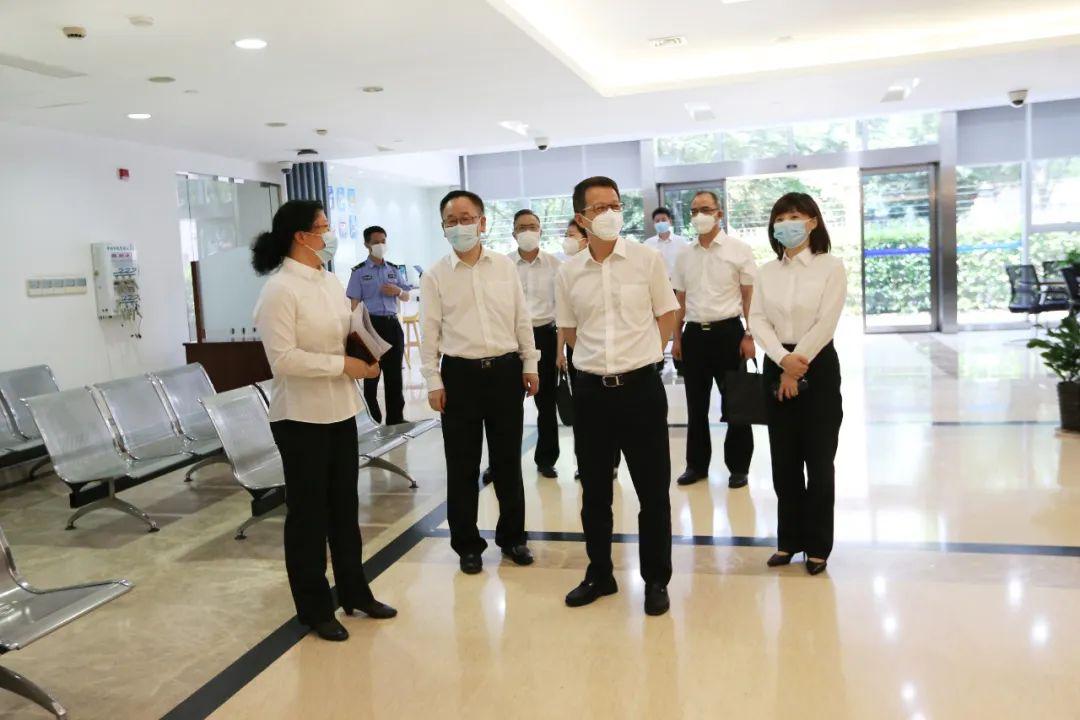 上海市疫情最新情况，防控措施升级与市民生活影响分析
