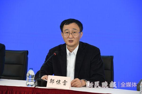 上海市新冠病毒疫情，防控措施、社会影响与未来展望