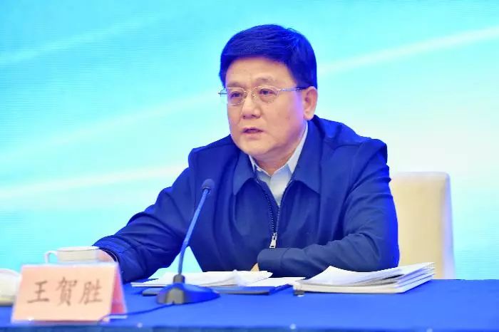 上海市卫健委张雄，公共卫生事业的领航者与改革先锋