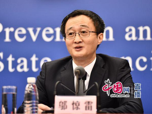 上海市卫健委副主任张浩，公共卫生领域的领军者与抗疫先锋